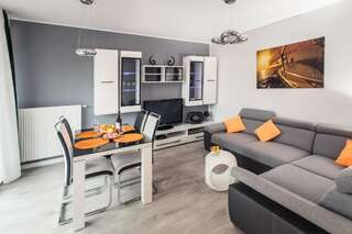 Апартаменты Holidays Home Apartamenty Chmielna Гданьск Апартаменты с 1 спальней и балконом-6